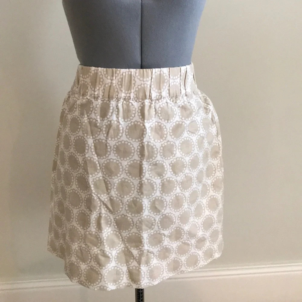Tan and white circle printed skirt
